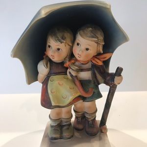 Goebel Hummel “Stormy Weather” 71